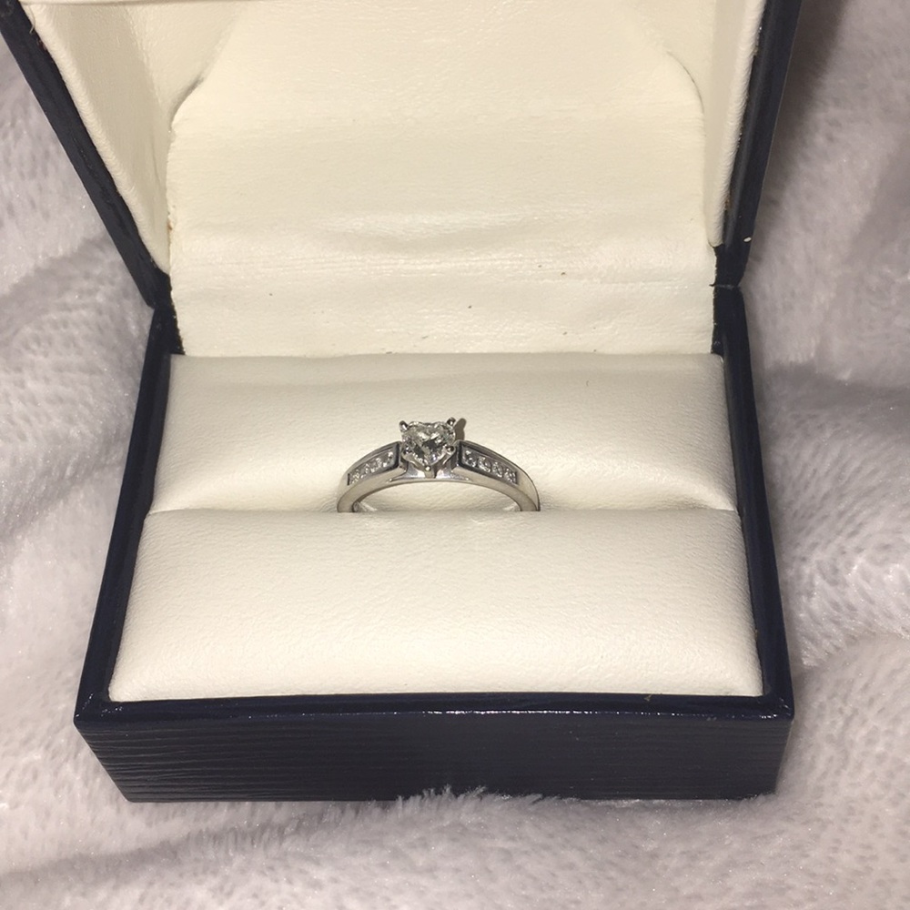 Engagement Ring\promise Ring